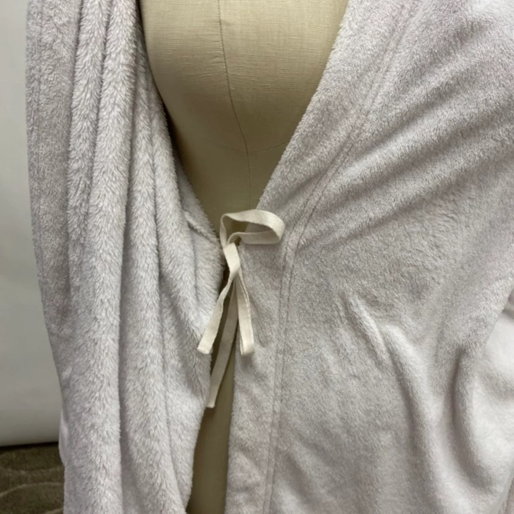 VS PINK Robe - Picture 9 of 9